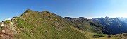 32 Vista dalla Forcella Rossa verso Pizzo Rotondo a sx, Cime di Lemma ... 